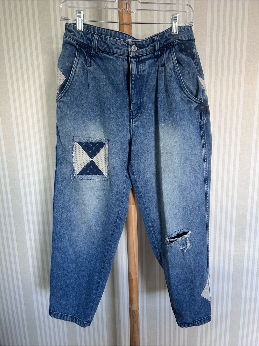 Free People Down To Earth Jeans Embroidered Patchwork Denim Boho Women’s Size 27 - Picture 7 of 14